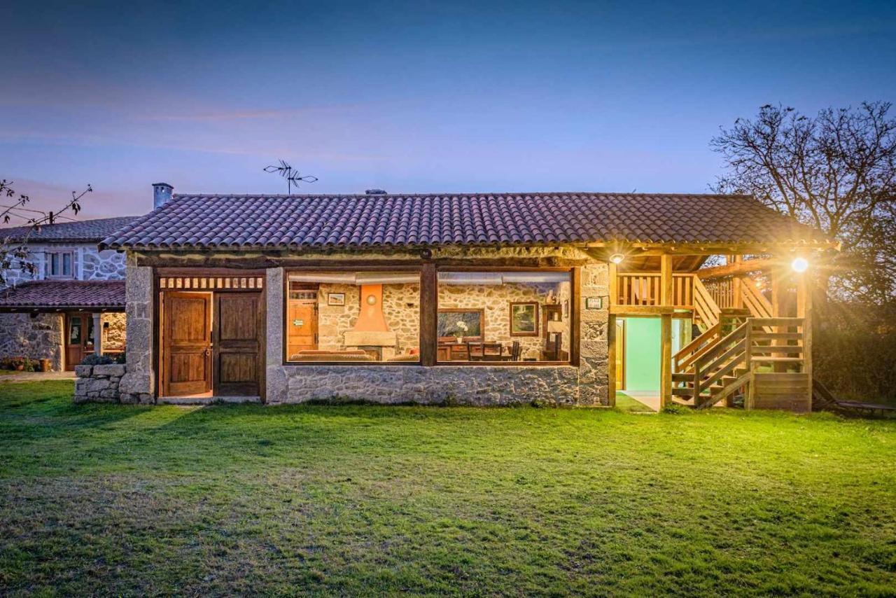 Casa Das Xacias Ribeira Sacra A Airoa  ภายนอก รูปภาพ